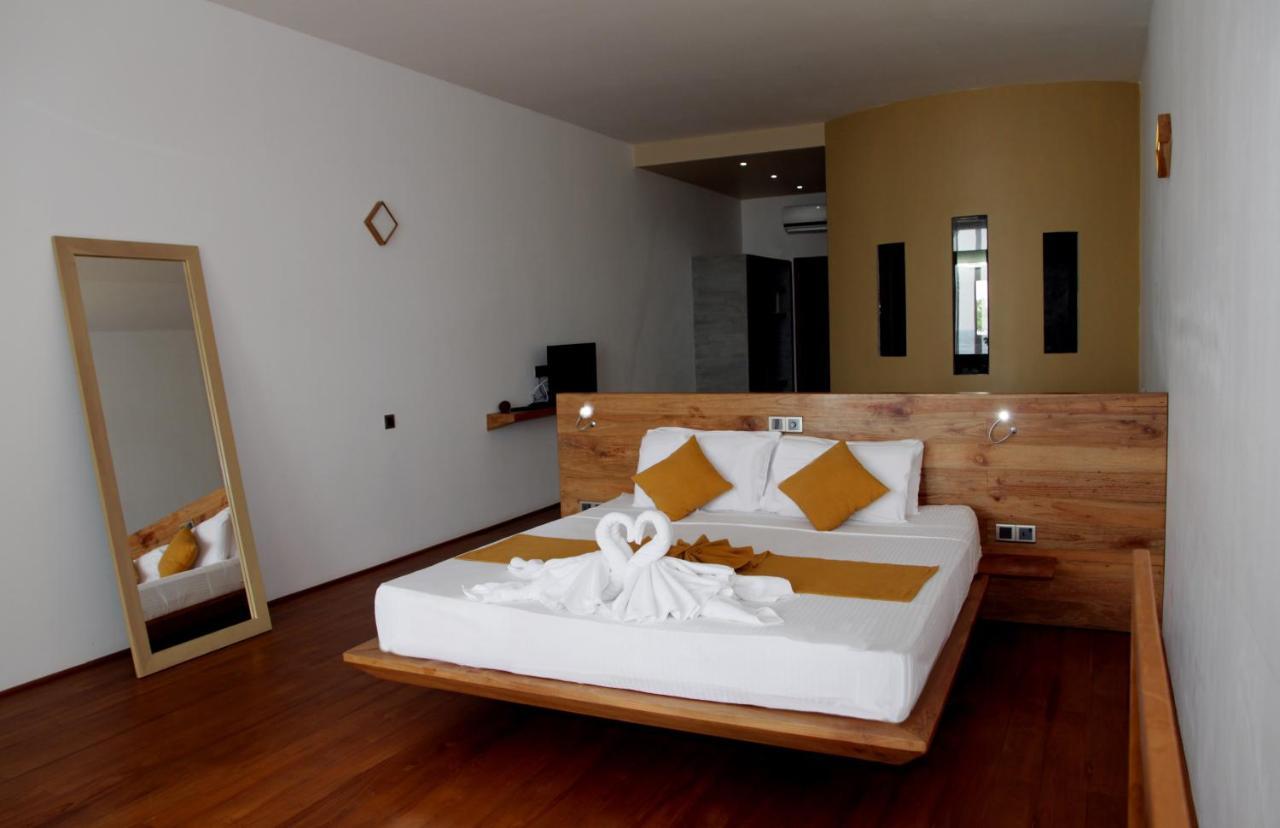 Serendipitaly Ayurveda Boutique Hotel Hikkaduwa Exterior foto